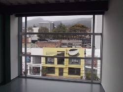 Oficina en arriendo antiguo Country S4371088 Bogot, Colombia