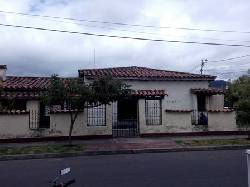 CASA COMERCIAL EN ARRIENDO CEDRITOS S-437-1179  Bogot, Colombia