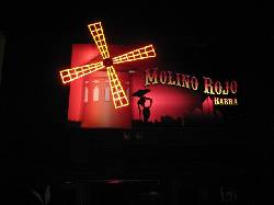Meseras Molino Rojo Barra Medellin, Colombia