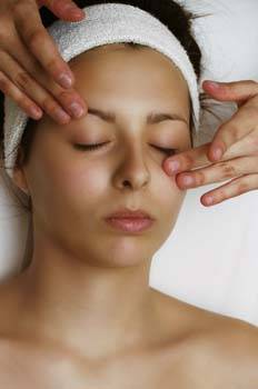 LIMPIEZA FACIAL A DOMICILIO PROFESIONAL BOGOTA, COLOMBIA