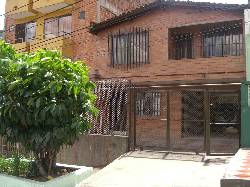 VENTA DE ESPECTACULAR CASA EN MILAGROSA MEDELLIN medellin, colombia