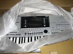 Yamaha Tyros 4 61 - Yamaha PSR S910 - Pa2XPro Korg  london, uk