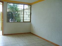 CASA A UN COSTADO DEL TECNOLOGICO CERCA LIBRAMIENTO Morelia, Mxico