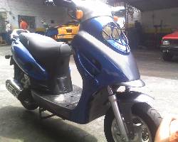 vendo moto scoter 4 tiempos en buen estado medellin, colombia