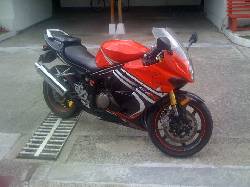 Um V2S 250 R Pereira, Colombia