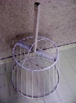 A LA VENTA REJA METLICA Y CESTA PARA BASURA cucuta, colombia