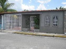 CASA EN VENTA LA MORITA CODFLEX 11-7010 maracay, venezuela