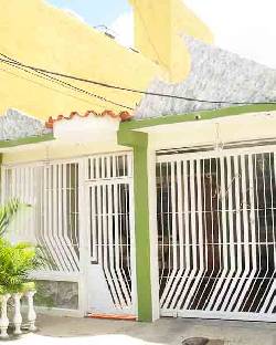 ALTIOR. Vende Bella Casa Urb. Villa Florida III  Valencia, Venenzuela