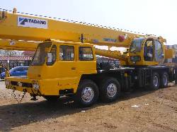 Grua TADANO 2006 Capacidad: 75 Tons Bogota, Colombia