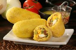 EMPANADAS Y PASTELES DE YUCA Bogot, Colombia