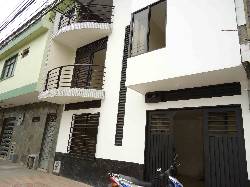 Se vende Casa en benjamn herrera de 3 pisos cali, calombia