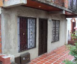 CASA DE 2 PLANTAS EN PORTALES DE COMFANDI YUMBO Yumbo, Colombia