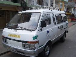 Venta-Permuta buseta Nissan Vanette. Cali, Colombia