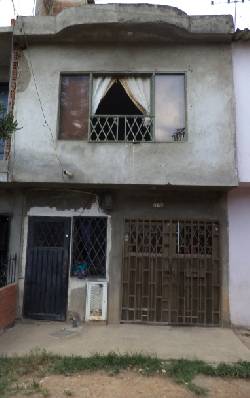 Se vende casa de 2 pisos en Prados del Sur $70 millones cali, colombia