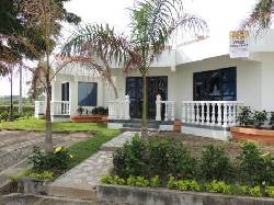 VENTA CASAS CAMPESTRES EN CONDOMINIO CON CLUB CAMPESTRE Espinal, Colombia