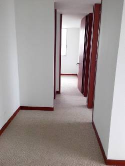 APARTAMENTO EN ARRIENDO CASTILLA ID-8148 Bogot, Colombia