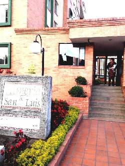 APARTAMENTO EN ARRIENDO GRATAMIRA ID-8140 Bogot, Colombia