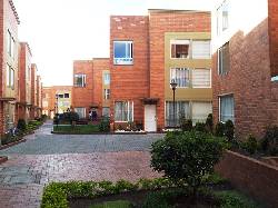 SE VENDE CASA EN MODELIA 432-17 BOGOTA, COLOMBIA