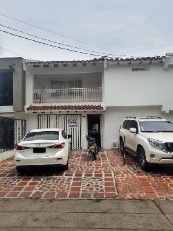 ALQUILO EXCELENTE Y AMPLIA CASA PARA OFICINAS. Cali, Colombia