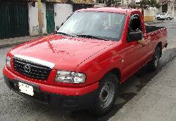 mazda B2200 c/s 2007 con 30000km. roja en $13800 Loja, Ecuador