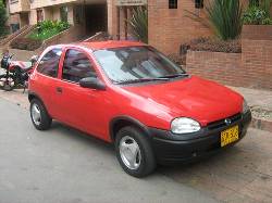 CHEVROLET CORSA ROJO FERRARI DEPORTIVO  12.000.000 BOGOTA, COLOMBIA