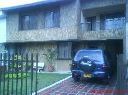 EXCELENTE CASA EN EL LIMONAR!! cali, colombia