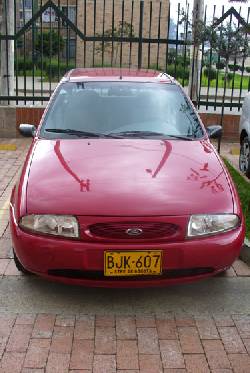 Vendo Ford Fiesta Modelo 97 Bogota, Colombia