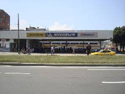 serviteca ubicada en el mejor sector sur de Bogot� BOGOTA, COLOBIA