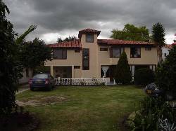 SE VENDE o ARRIEND CASA CAMPESTRE  Bogot, Colombia