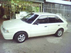 VENDO MAZDA 323 cali, colombia