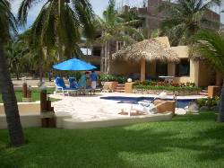 HERMOSA RESIDENCIA CON PLAYA zihuatanejo, mexico