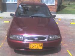 Ford Fiesta Modelo 2000 Bogota, Colombia