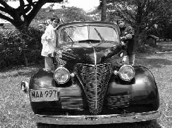 VENDO/PERMUTO CARRO ANTIGUO GINEBRA, COLOMBIA
