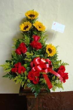 ADORNOS FLORALES CON EL 23% de descuento medellin, colombia
