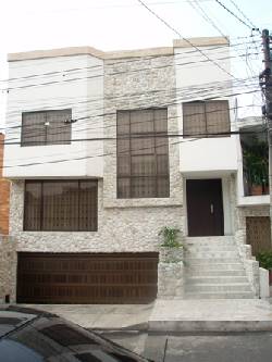 Vendo Casa en la Flora Cali para Vivienda o Eps, S Cali, Colombia