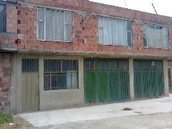 DINDALITO: EXCELENTE CASA CON BODEGA TERMINADA DE  BOGOTA, COLOMBIA