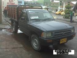 TOYOTA HILUX 1998 DE ESTACAS Bogota, Colombia