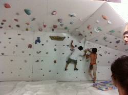 GIMNASIO DE ESCALADA ARKAL ARMENIA, COLOMBIA