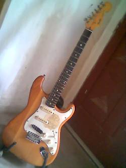 vendo guitarra fender strato japan berisso, argentina