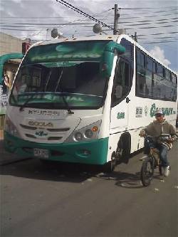TRANSPORTE EN VANS Y BUSES DE TURISMO BOGOTA, COLOMBIA