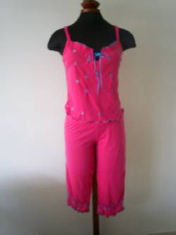 Pijama con bordado de corazones pereira, Colombia