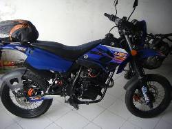 vendo moto um enduro smf-200 neg BOGOTA, COLOMBIA