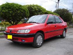 VENDO Peugeot 306 sedan Bogota, Colombia