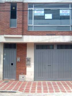 BODEGA: 250 M2. NUEVA, 2 MEZANINE, 4 BAOS. 9 KV BOGOTA, COLOMBIA