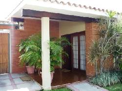 Rent-A-House Luis Montenegro Vende Casa valencia, venezuela