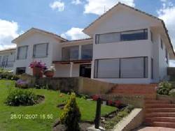 CASA CAMPESTRE ALTOS DE YERBABUENA CHIA BOGOTA, COLOMBIA