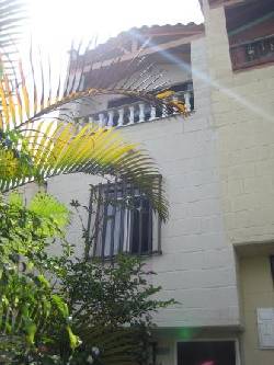 BARATA,VENDO CASA EN BUENOS AIRES medellin, Colombia