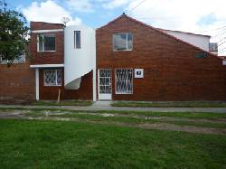 ARRIENDO LINDA CASA BARRIO QUIRIGUA Bogot, Colombia