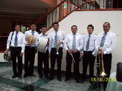 BANDA PAPAYERA FUERA DE SERIE bogota, Colombia