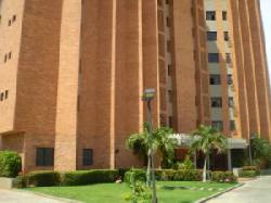 Vendo apartamento en la Avenida El Milagro Maracaibo, Venezuela